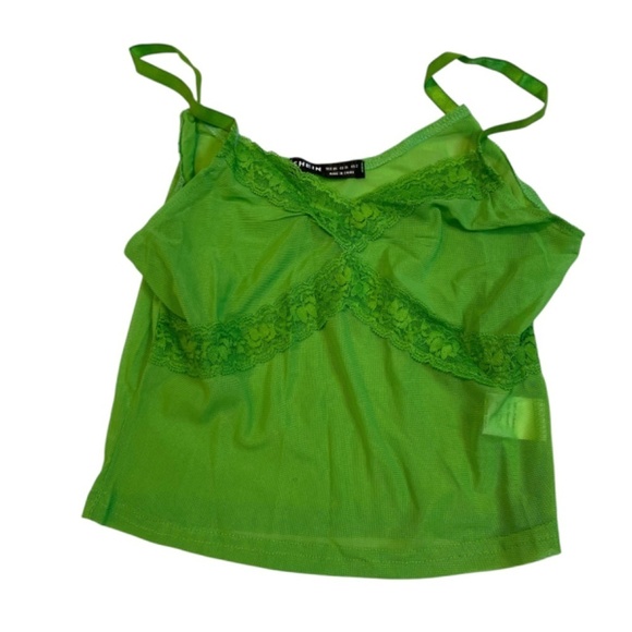 3 Tops 1 Hat Green Bundle 🤍 - Picture 3 of 9